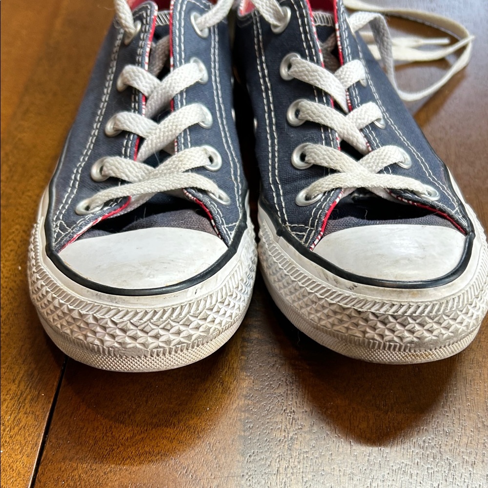 Converse All Star Red White and Blue Sneakers. Women’s size 6. Double tongue. - Picture 9 of 9